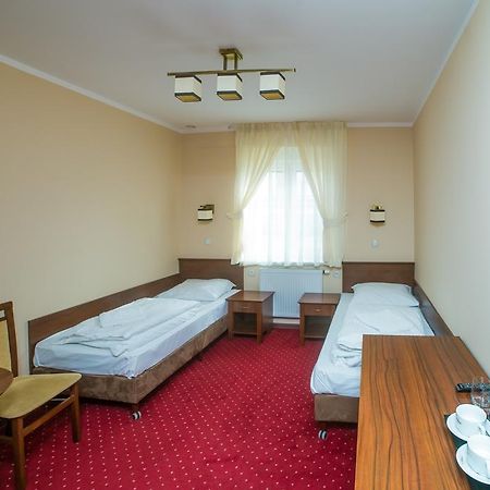 Hotel Grant Leszno  Dış mekan fotoğraf
