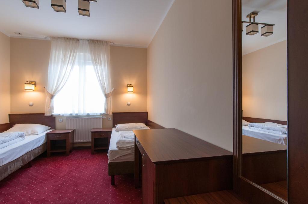 Hotel Grant Leszno  Dış mekan fotoğraf